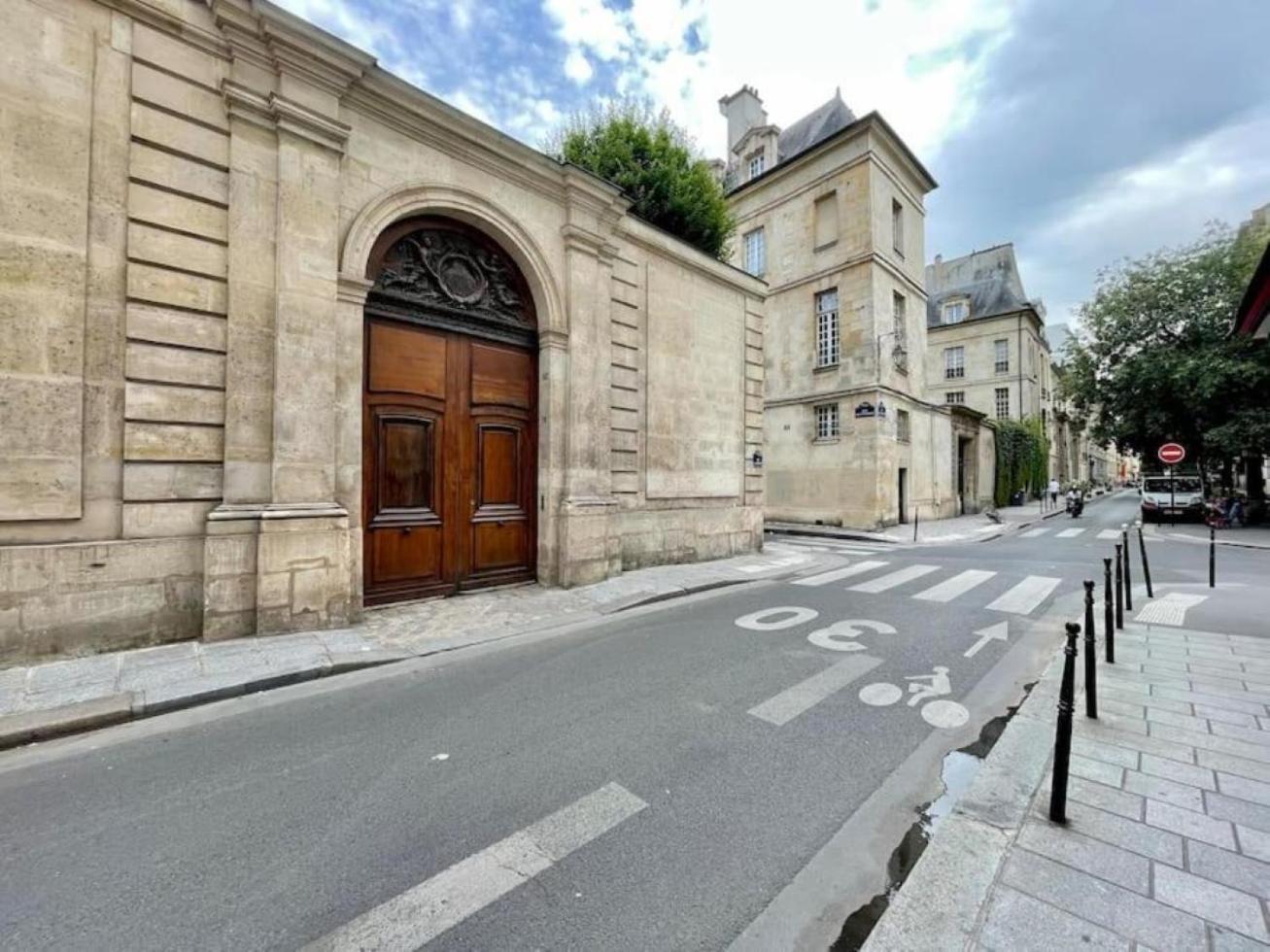 La Galerie Des Archives-Unique And Elegant Gem-Marais Apartman Párizs Kültér fotó